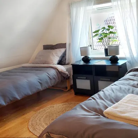 Modern Lyse Fjord Apartment