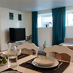 Modern Lyse Fjord Apartmán *